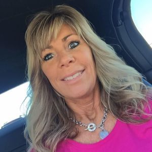 Meet your Posher, Debra